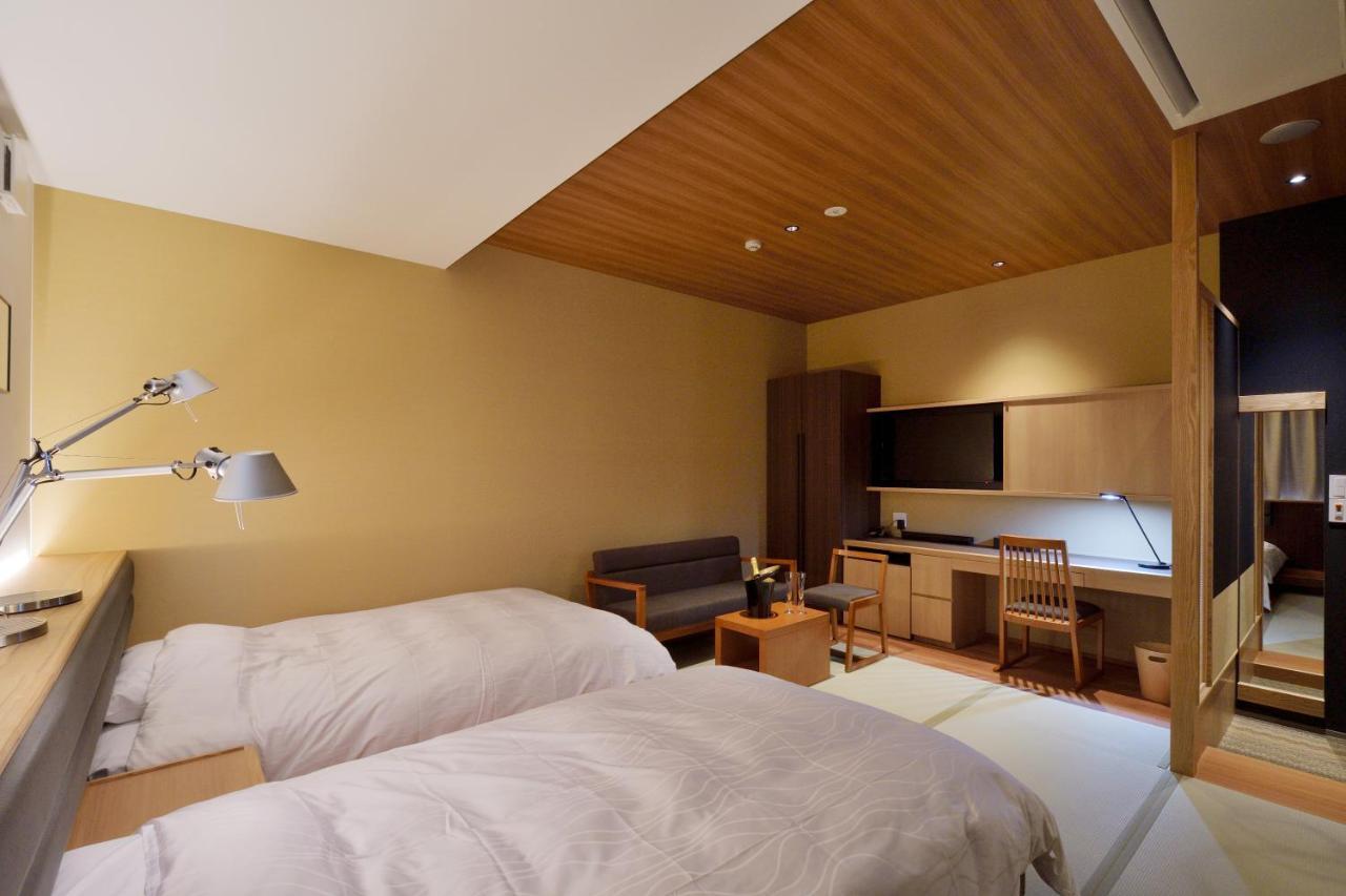 The Chelsea Breath Hotel Takamatsu Exterior photo
